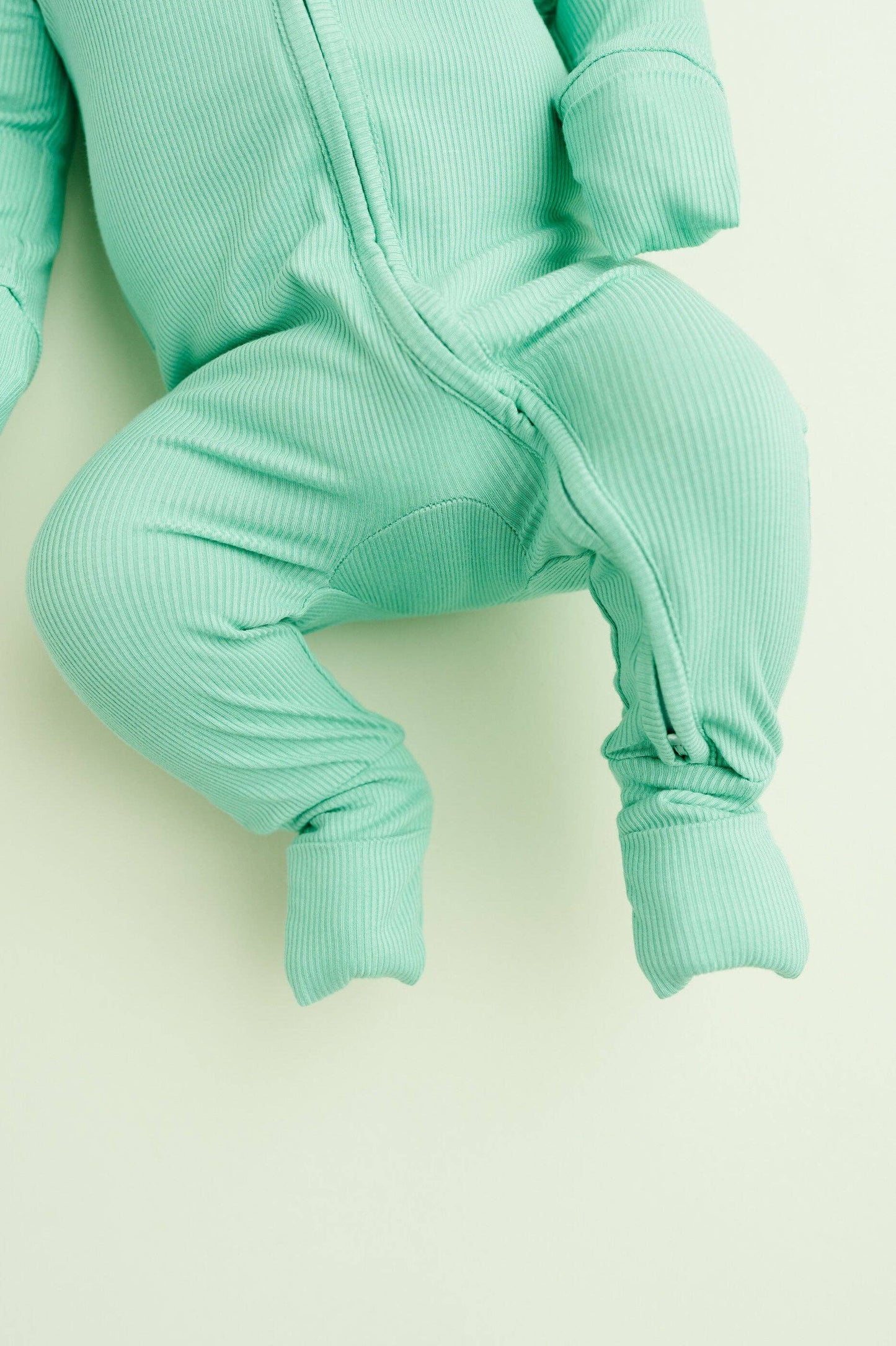 Mint Ribbed Bamboo Zippy