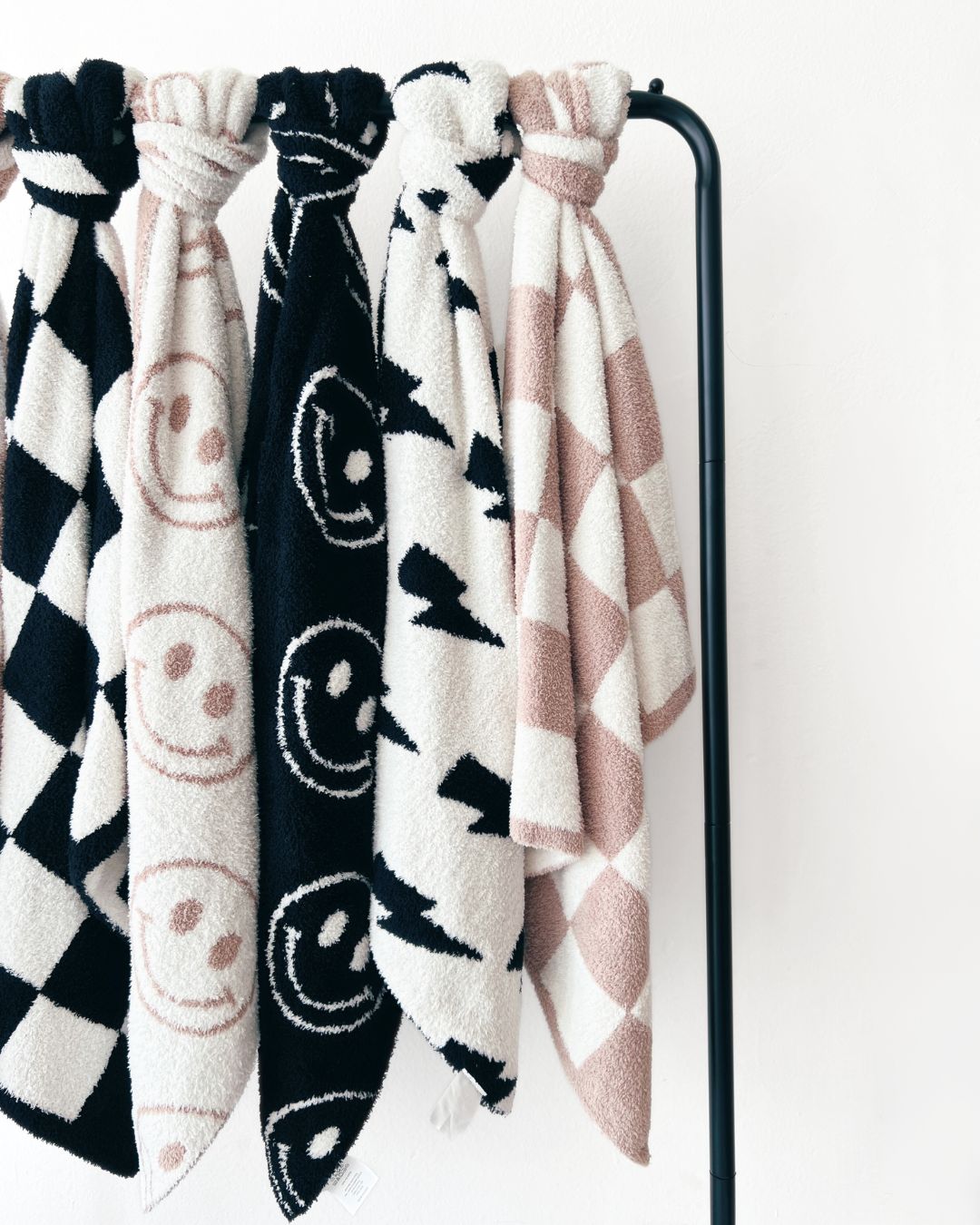 Checkered Plush Blanket | Latte